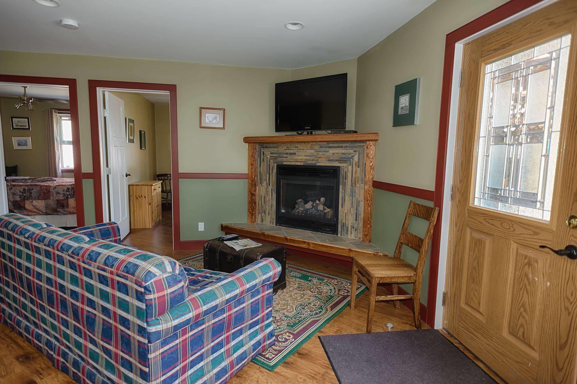 Country Encounters Accommodations Coleman Esterno foto